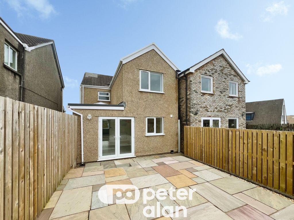 Additional image 10 of 3 bed semi-detached house to rentHeol Ty'n Y Garn, Bridgend CF31