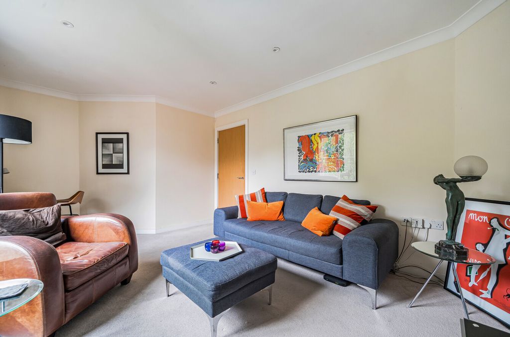 Property photo 3 of 20 1396773-6-695Fc75...