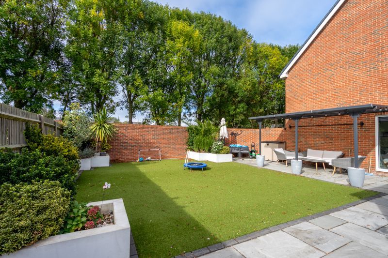 Property photo 2 of 24 Photo 23