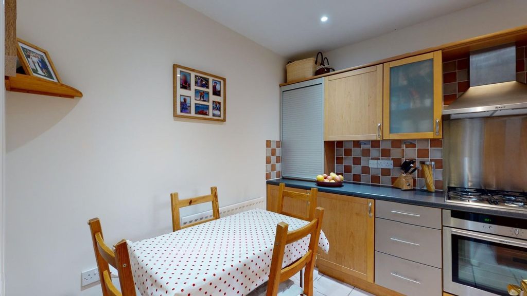 Additional image 4 of 3 bed terraced house to rentSandwich Road, Ash, Canterbury, Kent CT3