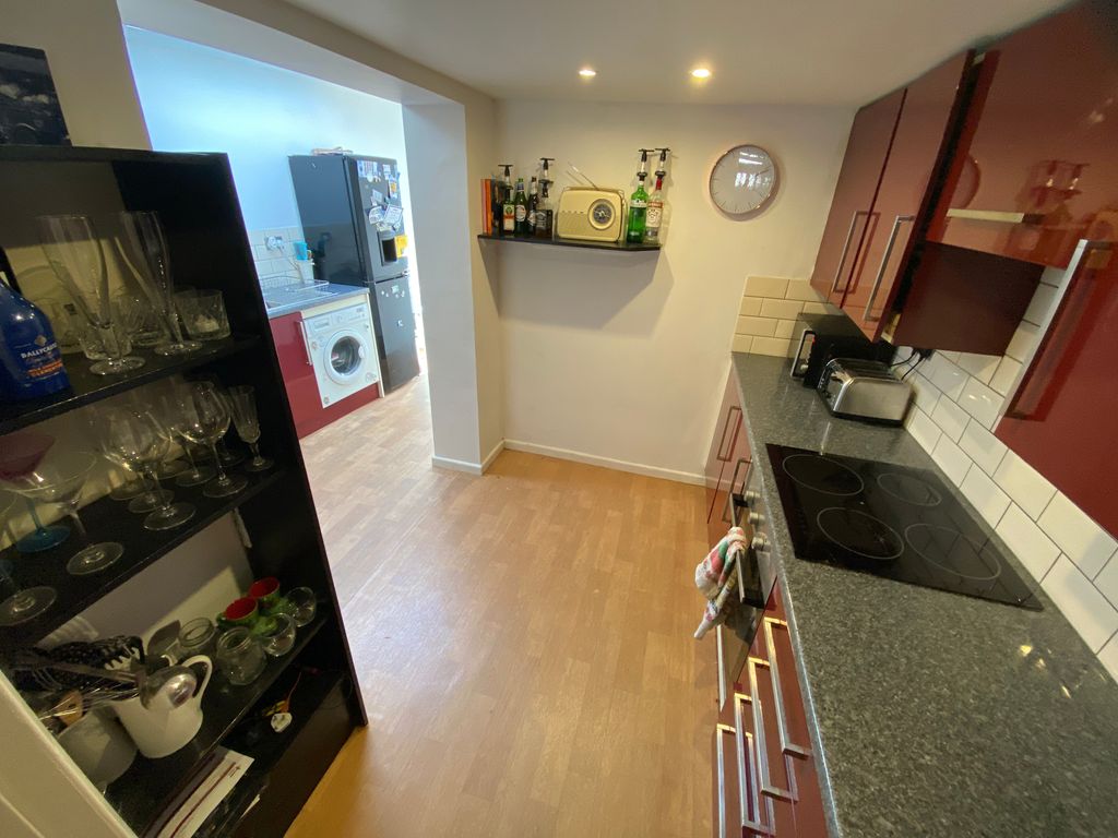 Property photo 2 of 16