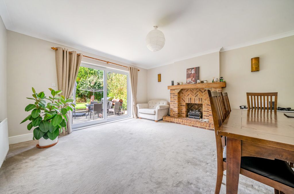 Property photo 3 of 25 1348607-7-68c89Bf...