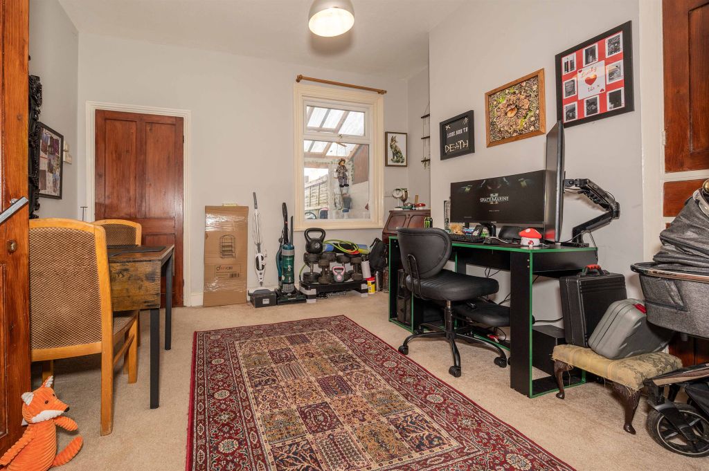 Property photo 3 of 6