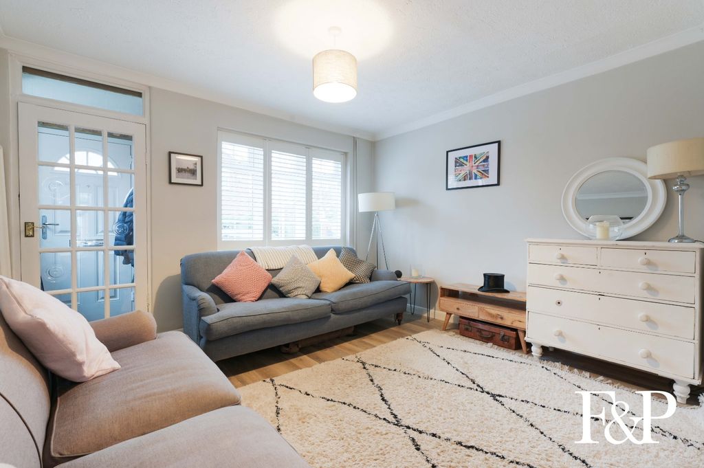 Property photo 3 of 11 3864926