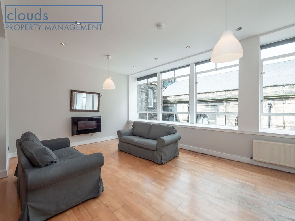 Property photo 1 of 16 Living Room