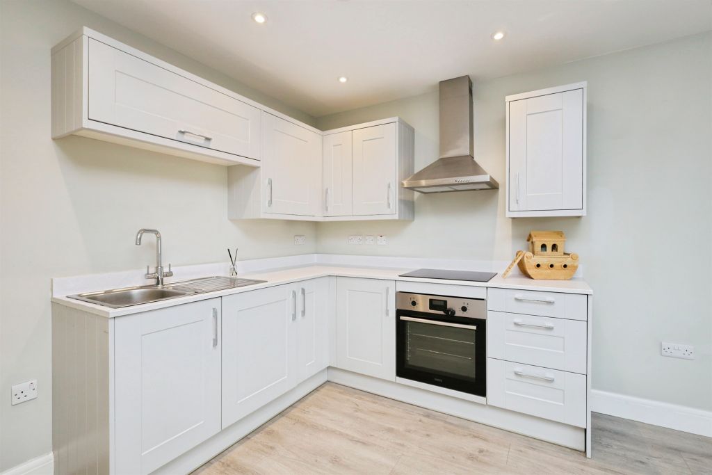 Property photo 3 of 14