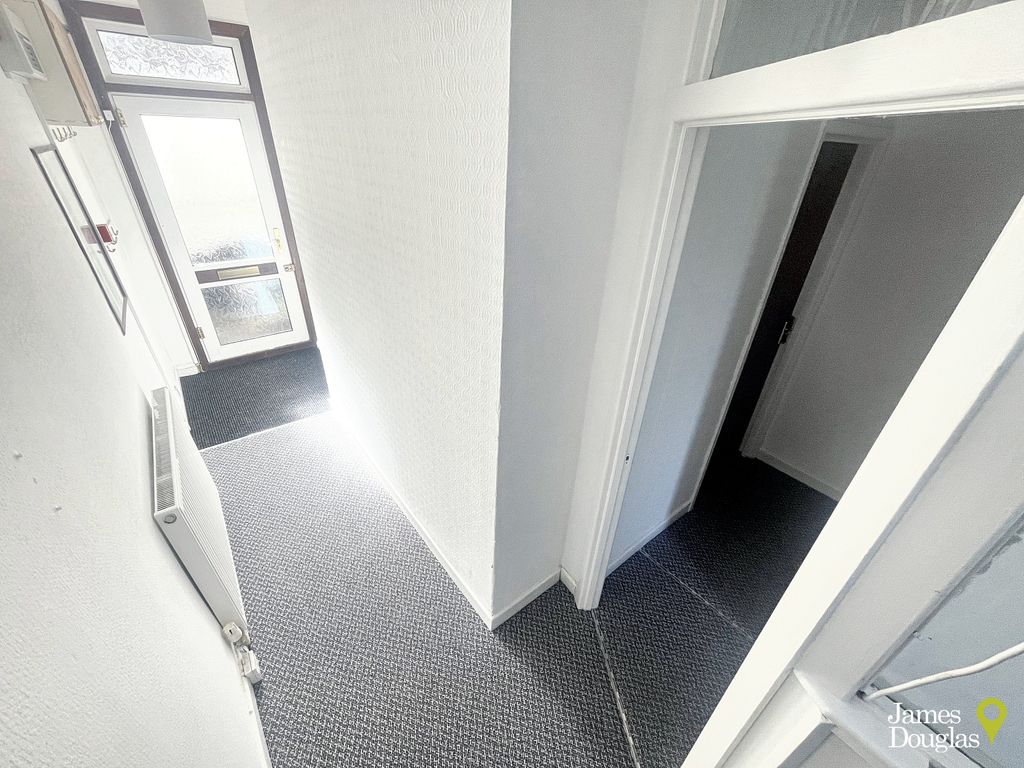 Property photo 3 of 20 Eh2