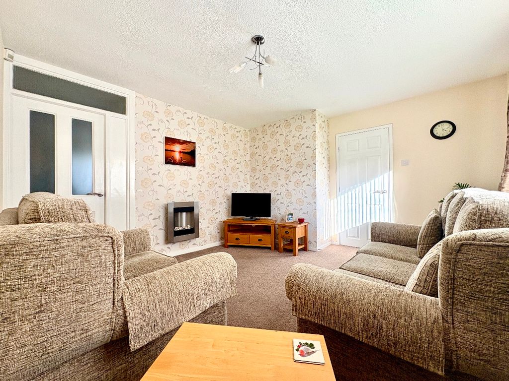 Property photo 2 of 24
