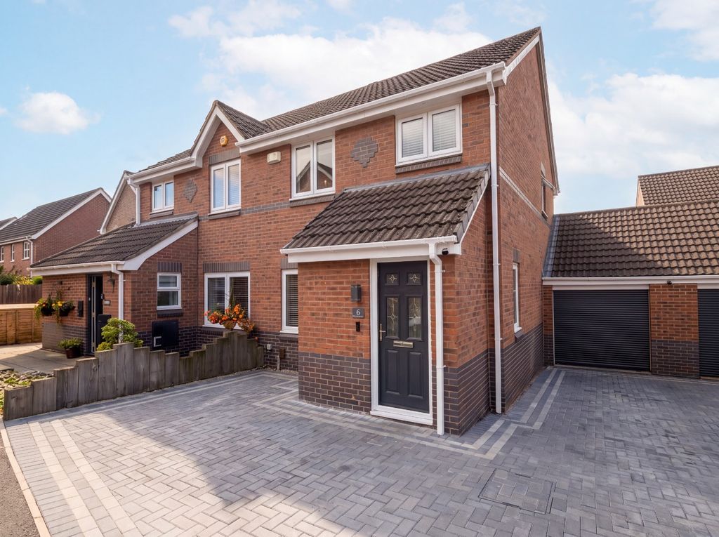 Property photo 1 of 14 5371420