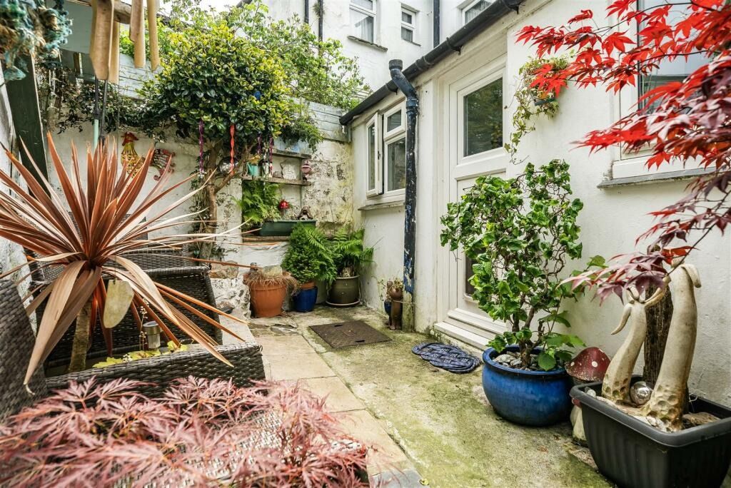 Property photo 3 of 25 4938056