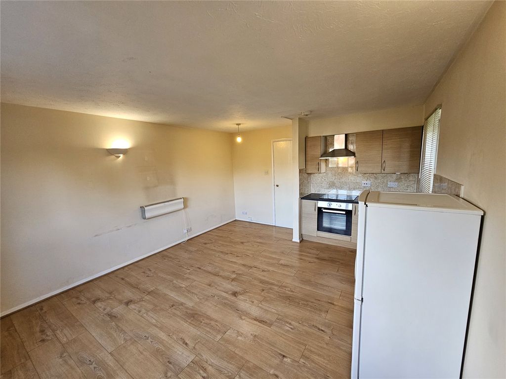 Property photo 3 of 9 Picture No. 26