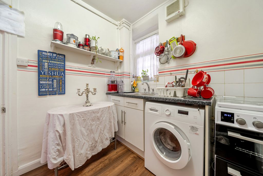 Property photo 3 of 17 1496447-7-6A63825...