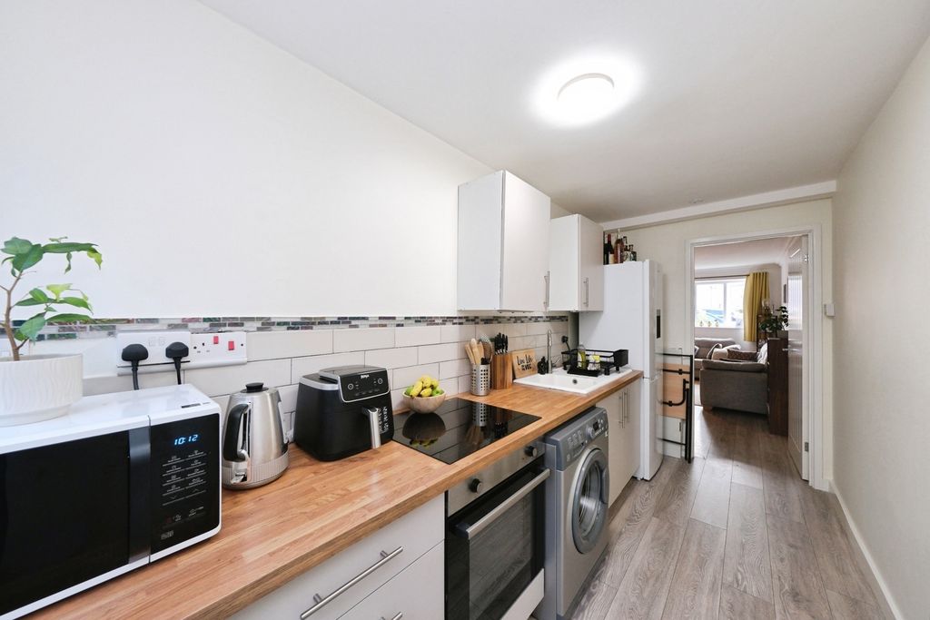 Property photo 2 of 14 Pbox-Img.Jpg