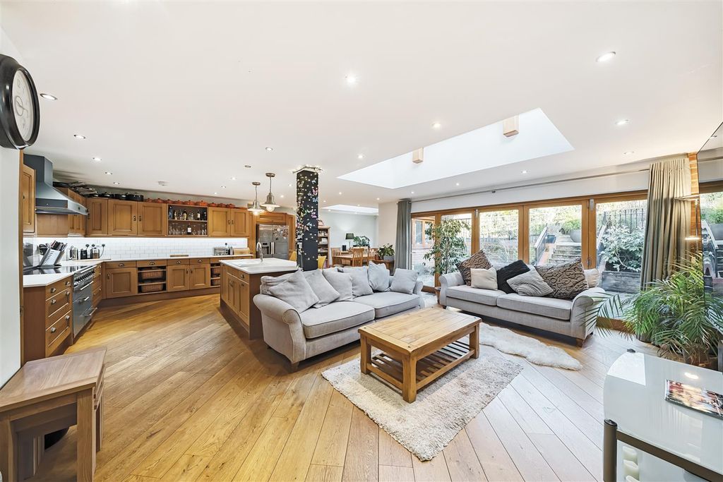 Property photo 2 of 23 1215789 (3).Jpg