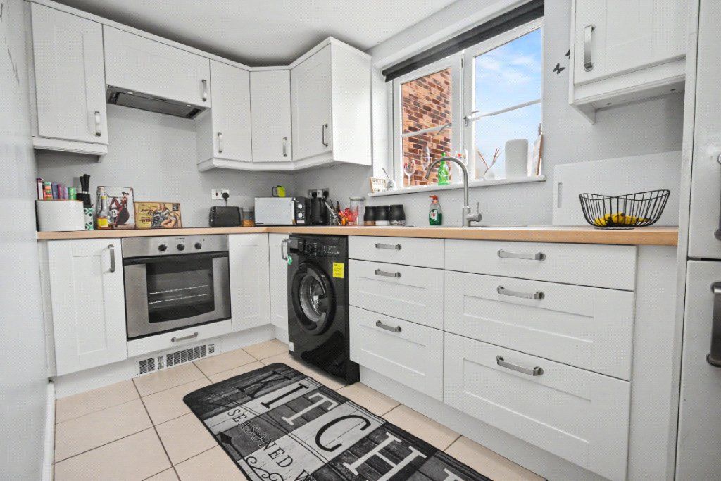 Property photo 1 of 14 Picture No. 11