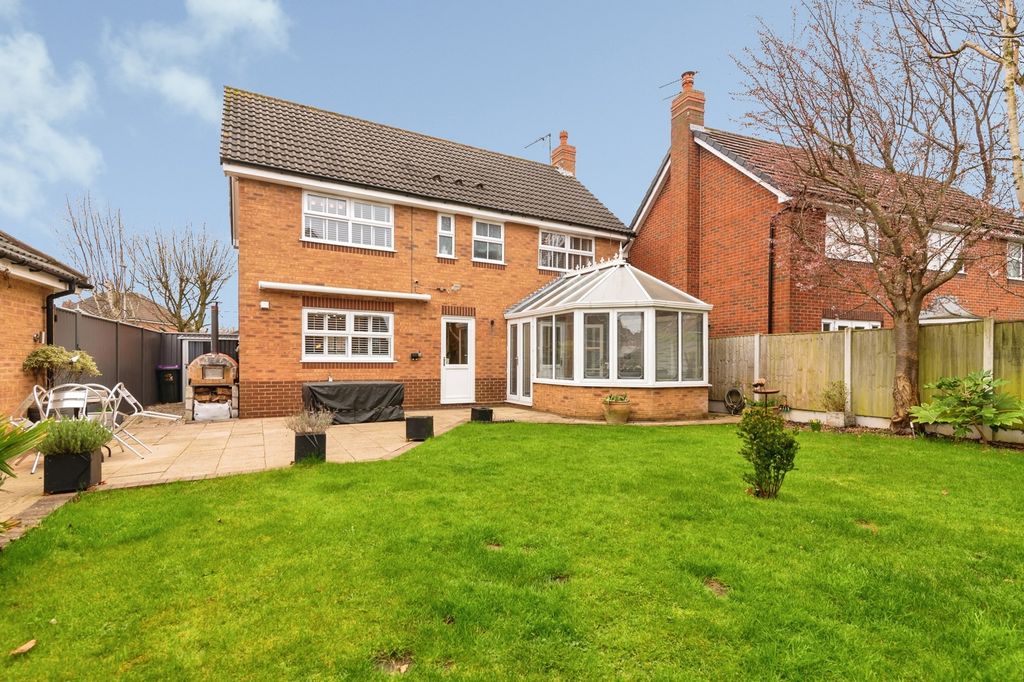 Property photo 2 of 31 Pbox-Img.Jpg