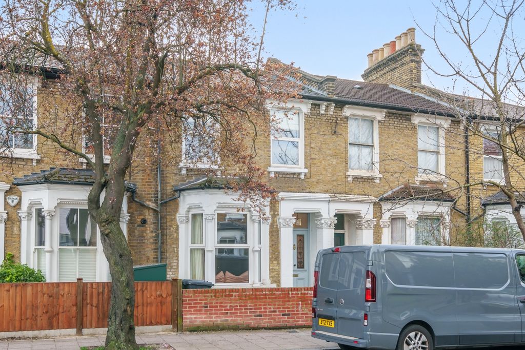 Property photo 1 of 14 1084062 (1)