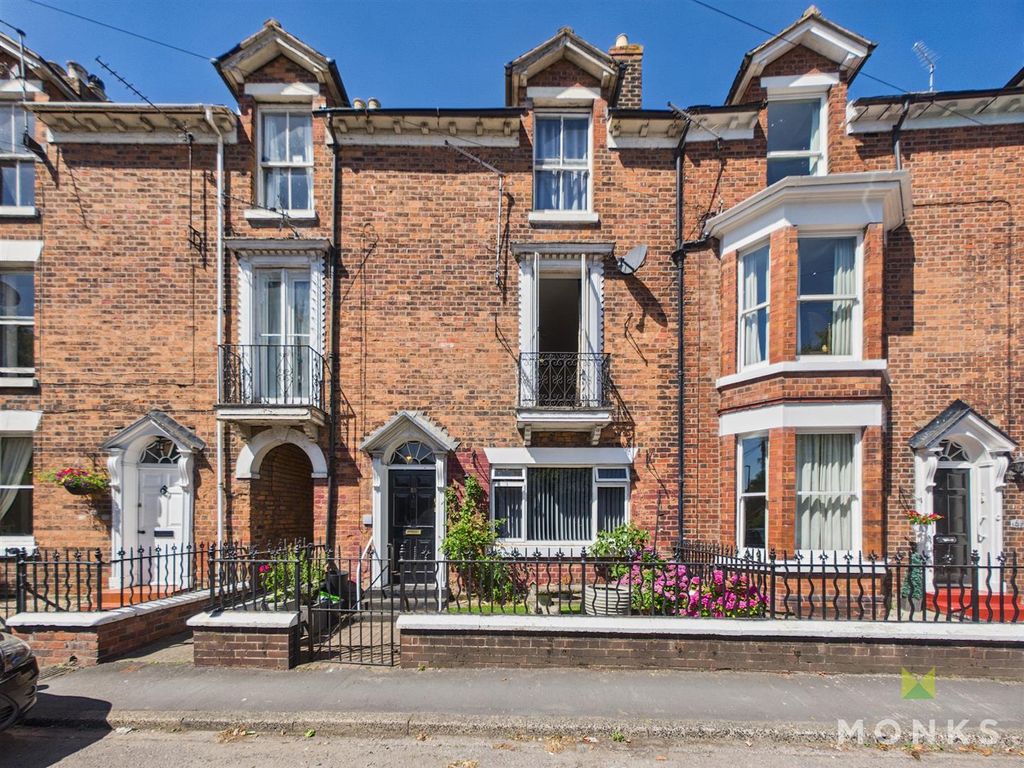 Property photo 1 of 16 Cam01348G0-Pr0718-Still017.Jpg