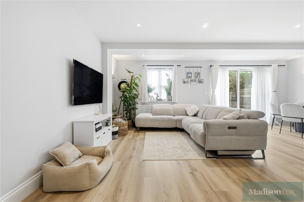 Property photo 3 of 20 Picture No. 09