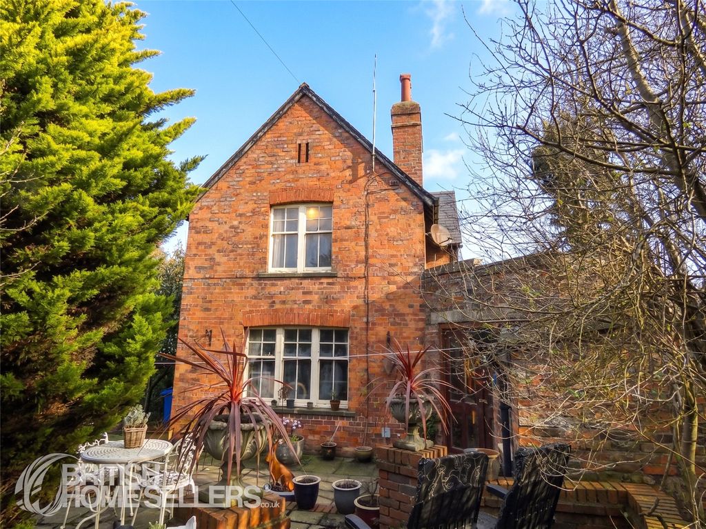 Property photo 3 of 19 Picture No. 05