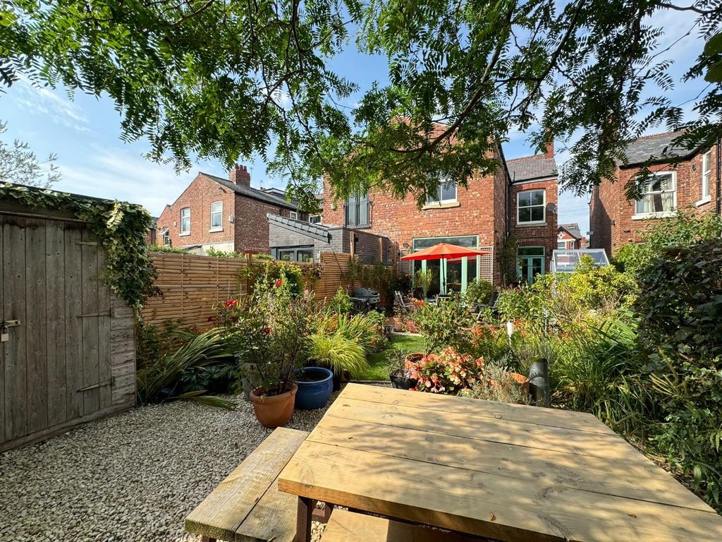 Property photo 3 of 30
