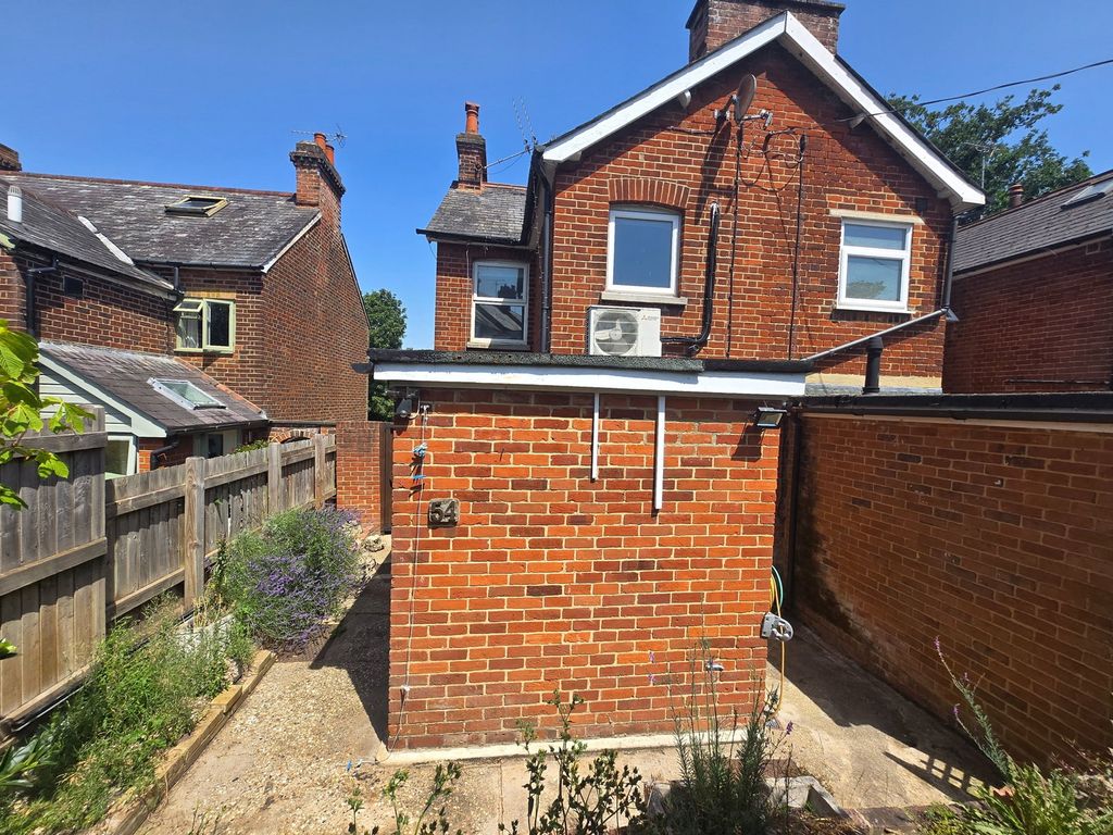 Property photo 3 of 19
