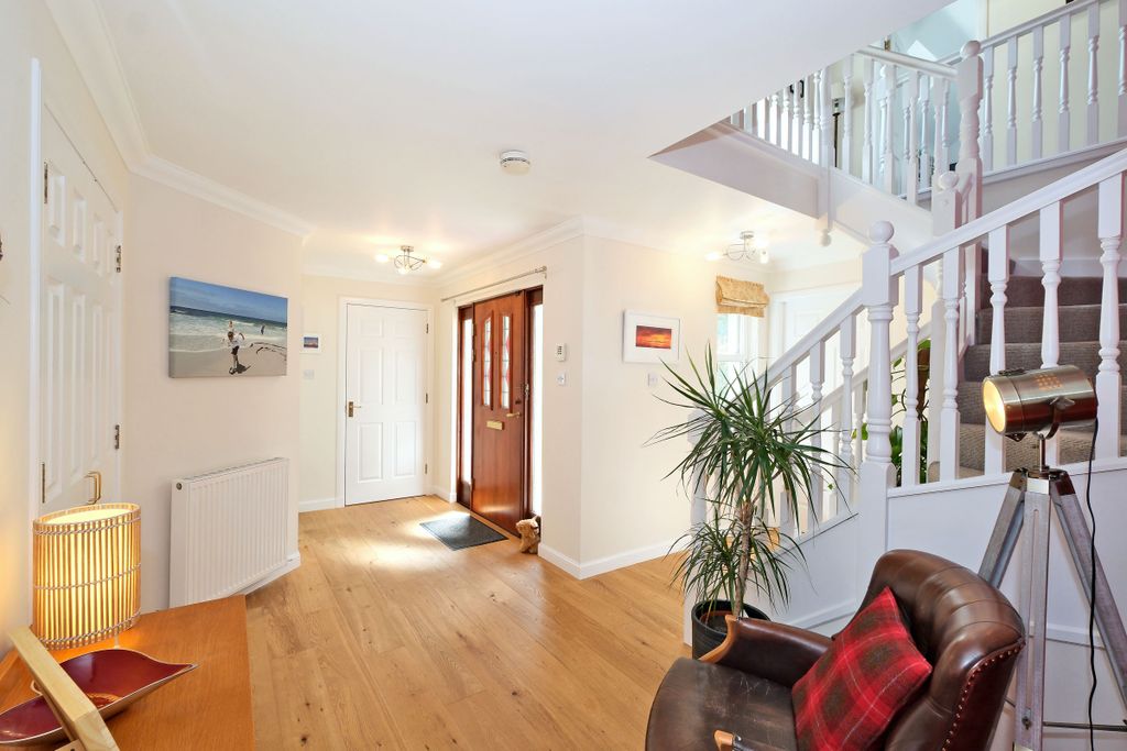 Property photo 3 of 70