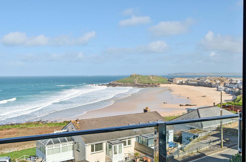 Property photo 3 of 23 Photo 3