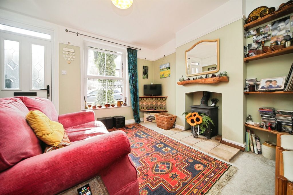 Property photo 3 of 19