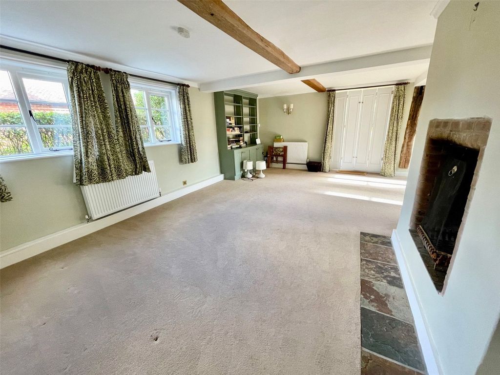 Property photo 2 of 29 Picture No. 39