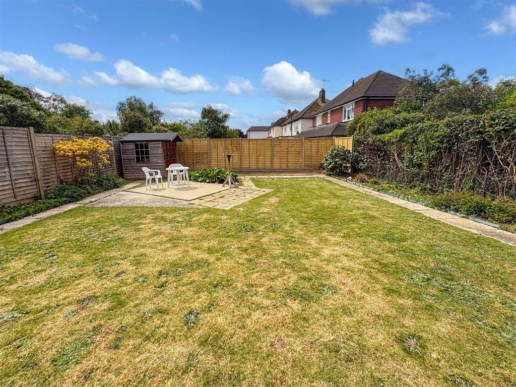 Property photo 3 of 13 Image00016.Jpg