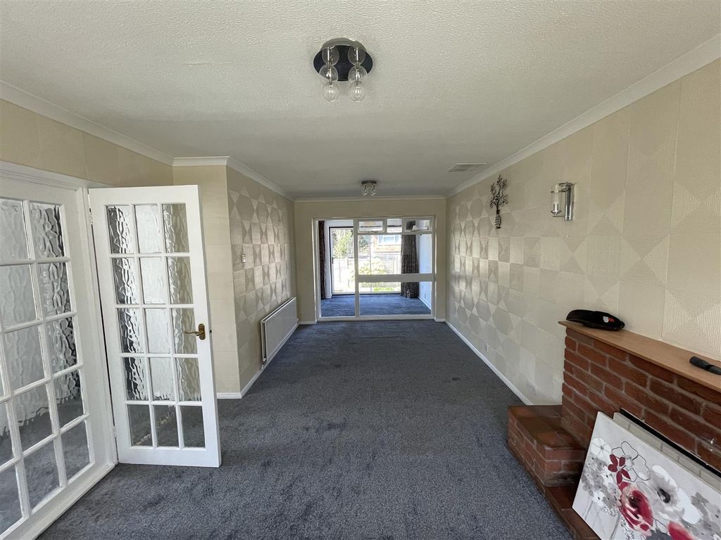 Property photo 2 of 24 349C17Ca-F32F-46E5-997C-Fb567Ecbf3Ec.Jpeg