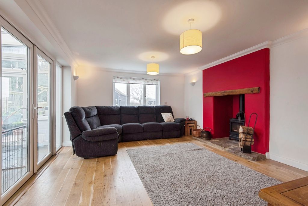 Property photo 2 of 26 Pbox-Img.Jpg