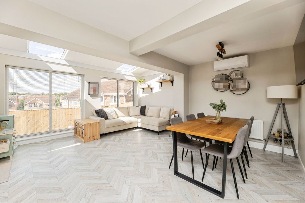 Property photo 3 of 41 3v9A7657_Anonymized