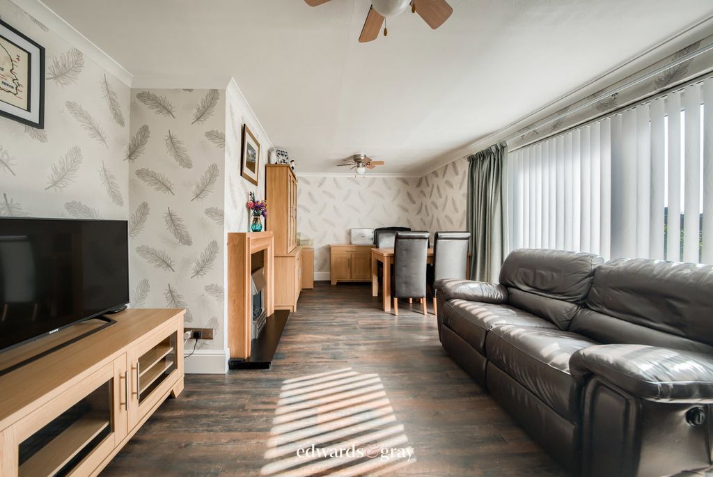 Property photo 3 of 24