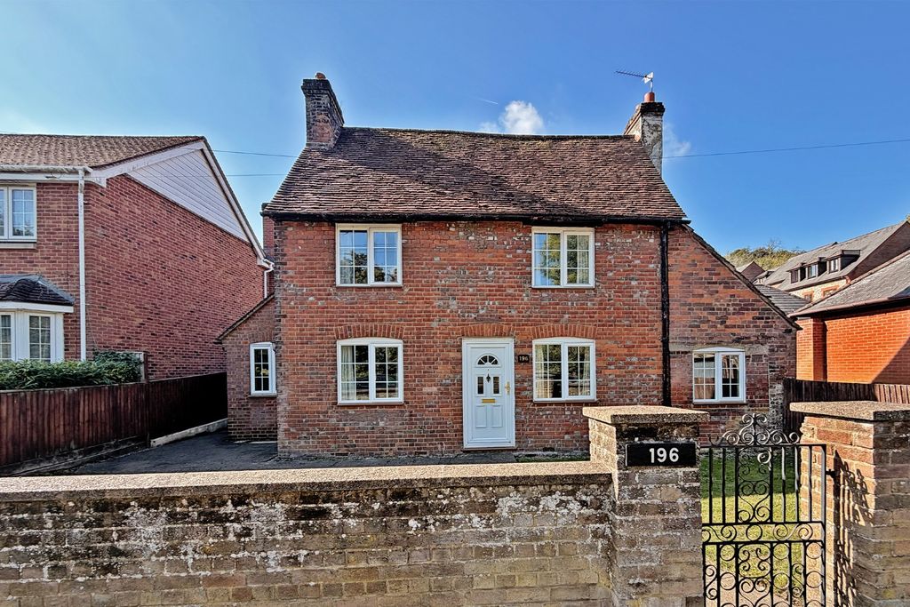 Property photo 3 of 10 5593853