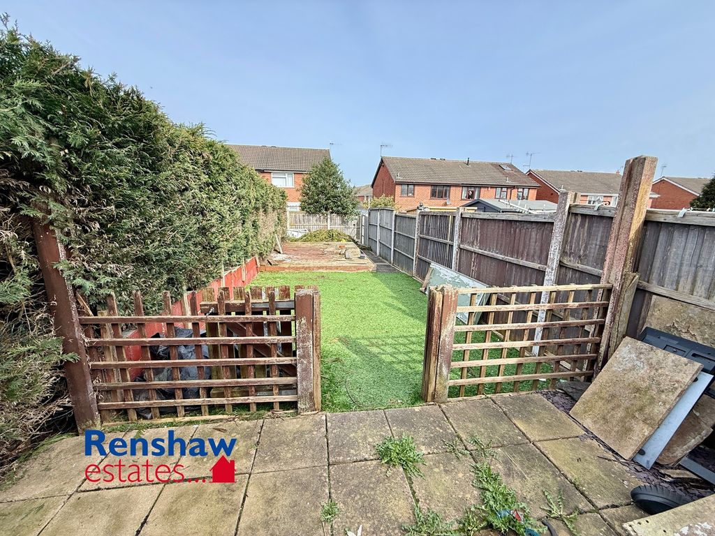 Property photo 3 of 8 R