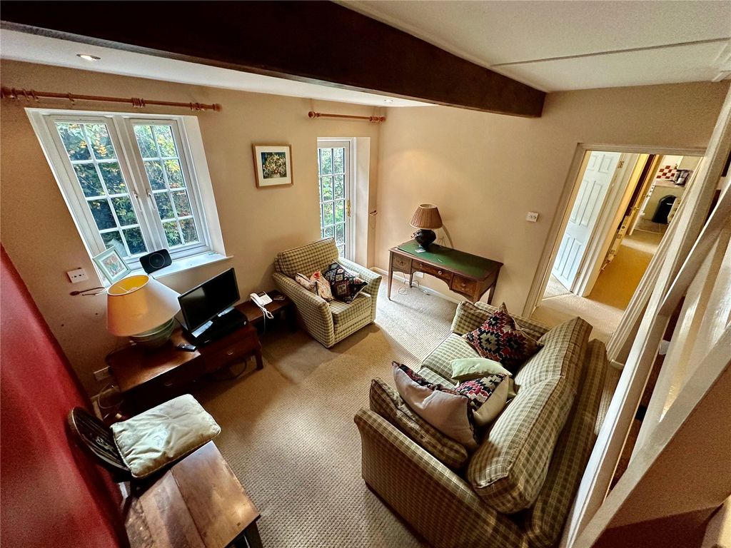 Property photo 3 of 11 Picture No. 15