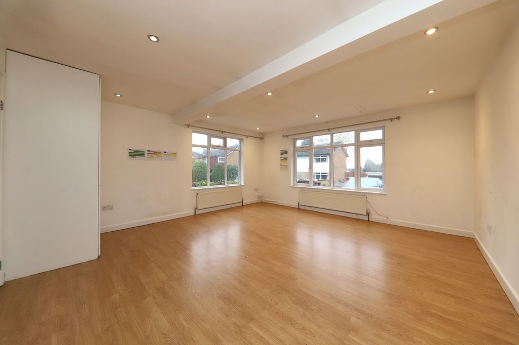 Property photo 3 of 15 17.12.25 - Family Room