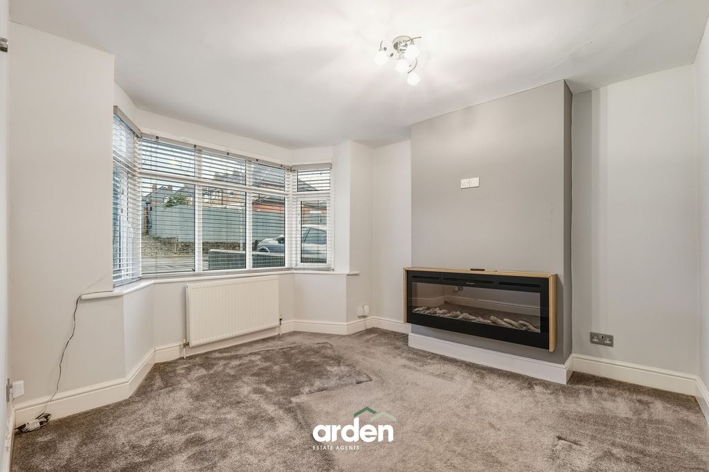 Property photo 2 of 14