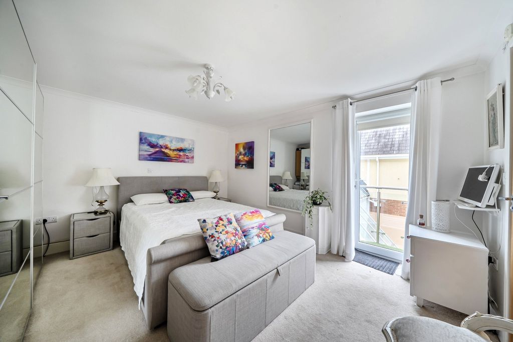 Additional image 9 of 3 bed flat for saleOld Teignmouth Road, Dawlish, Devon EX7