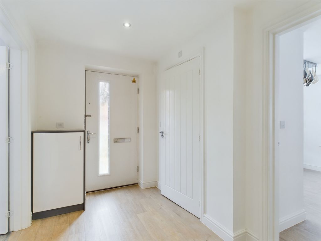 Property photo 2 of 38