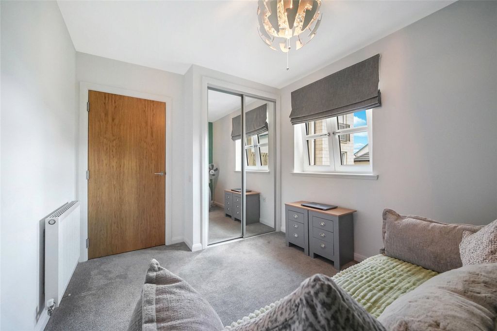 Additional image 11 of 2 bed flat for saleSnibble Gardens, Uphall Station, Livingston, West Lothian EH54