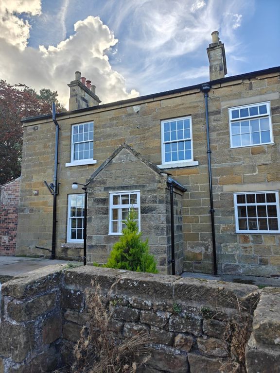 Property photo 2 of 14 Rear