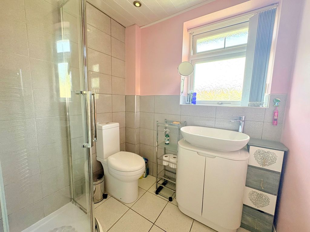 Property photo 3 of 29