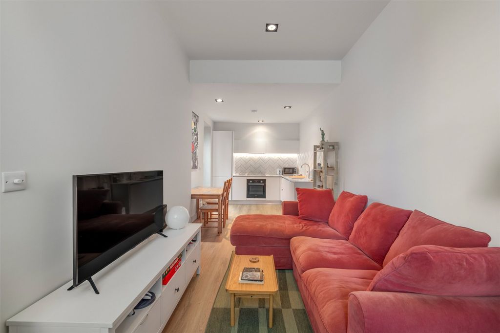 Property photo 1 of 12 Picture No. 02