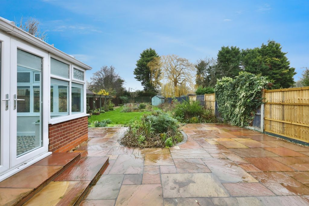 Property photo 2 of 14