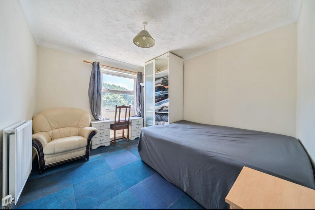 Property photo 3 of 14 Bedroom