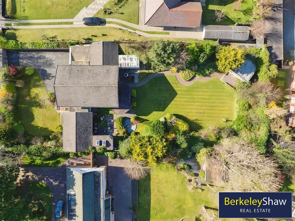 Property photo 3 of 21 Plot View