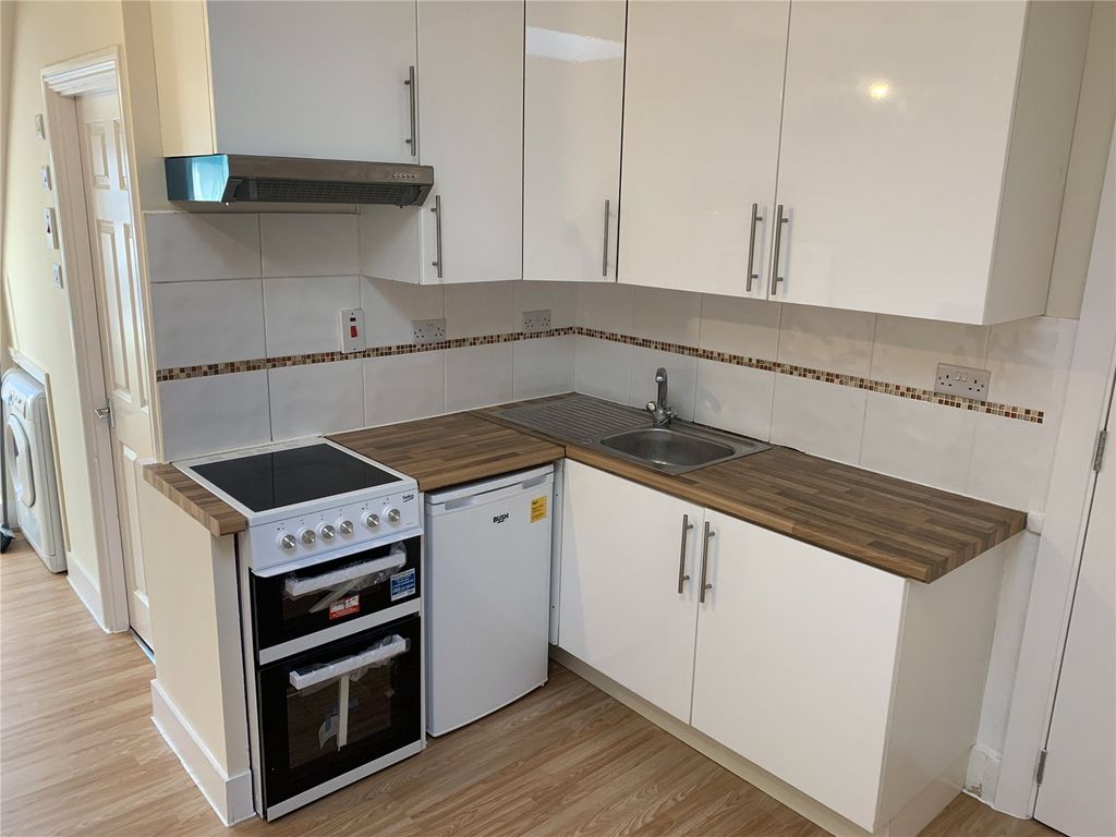 Property photo 2 of 5 Picture No. 03